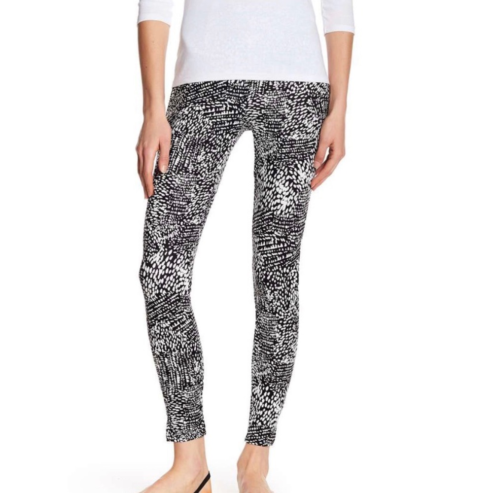 NEW 🌷Lyssé leggings, size medium